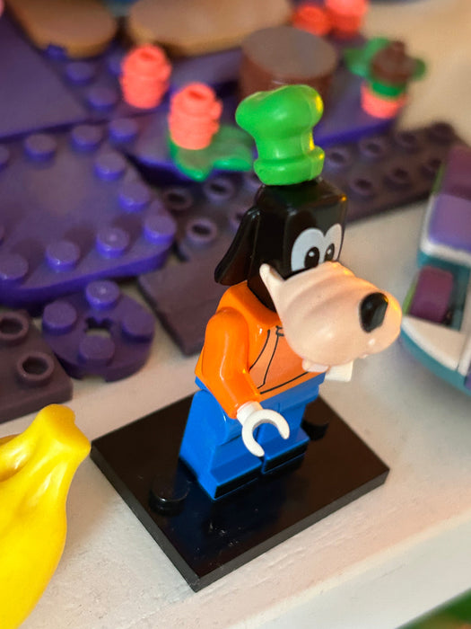 Goofy Minifigure from 71044 Train Station RARE