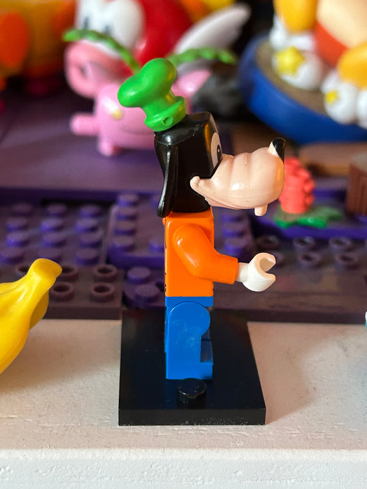 Goofy Minifigure from 71044 Train Station RARE