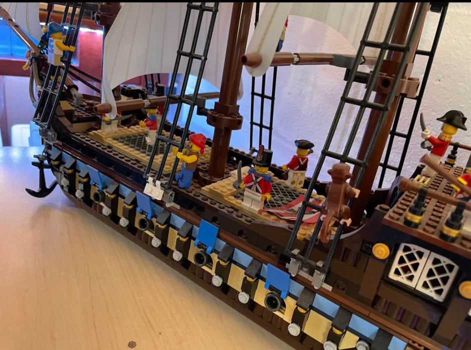 Imperial Pirate Ship 10210