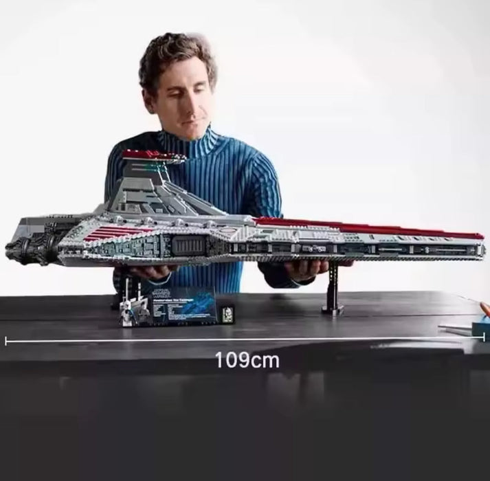 UCS Class Attack Cruiser Ship 75367